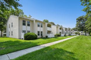 Hunter's Run Apartments - Photo 1 of 1