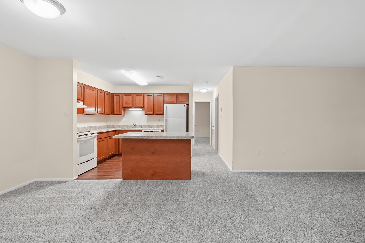 Hunter's Run Apartments - Photo 2 of 23