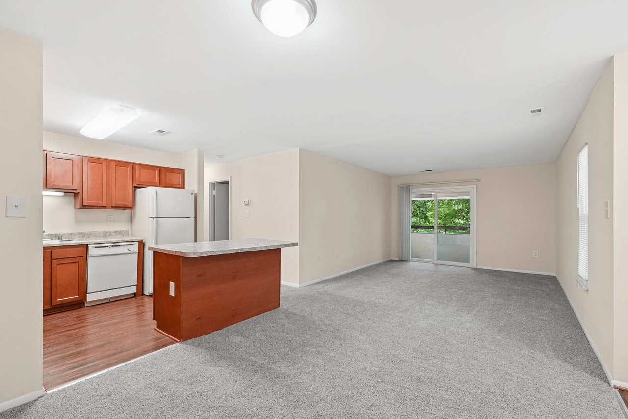 Hunter's Run Apartments - Photo 7 of 23