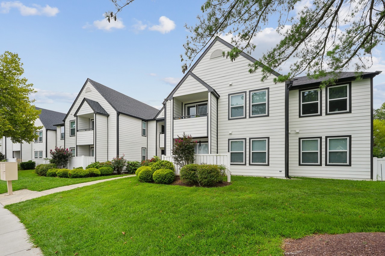New Forest Apartments - Photo 4 of 17