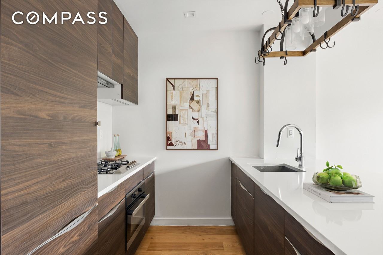 238 Richardson St #3B - Photo 4 of 12