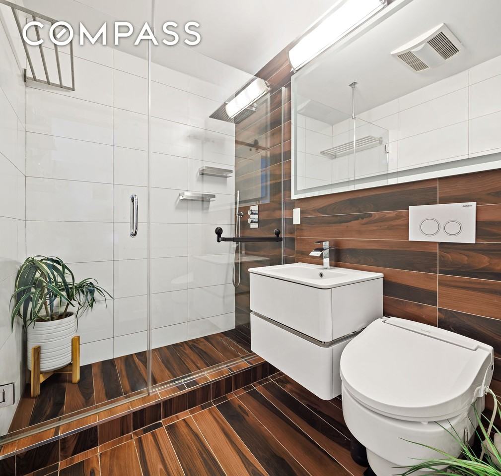 238 Richardson St #3B - Photo 7 of 12