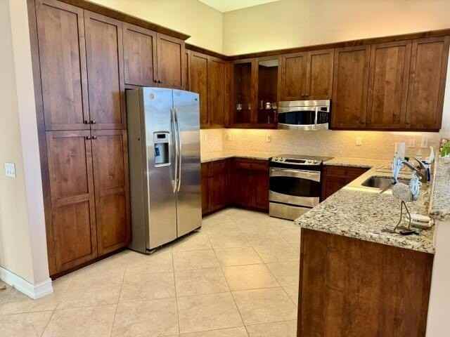 9063 Meridian View Isle - Photo 3 of 21
