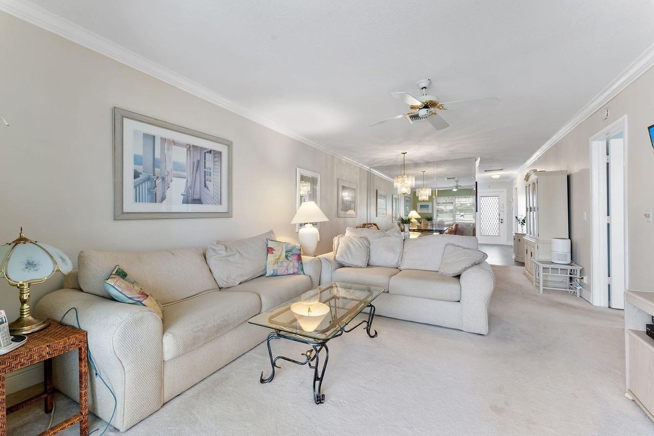 2401 Del Aire Blvd #201 - Photo 4 of 32
