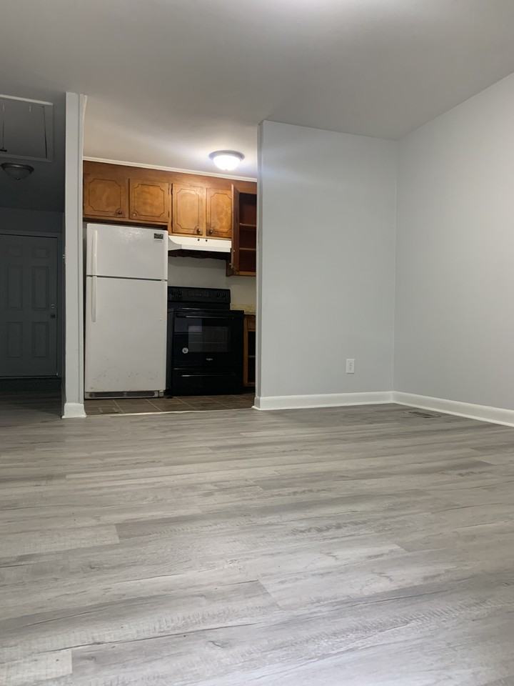 2108 Weddington Rd #1 - Photo 3 of 8