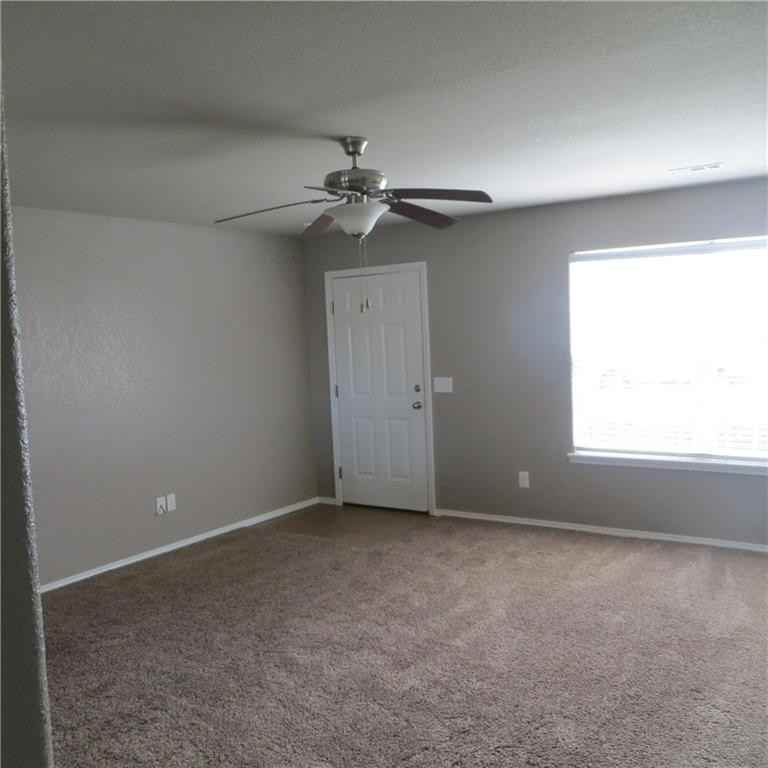 Sw Regent Rd #1 - Photo 2 of 10