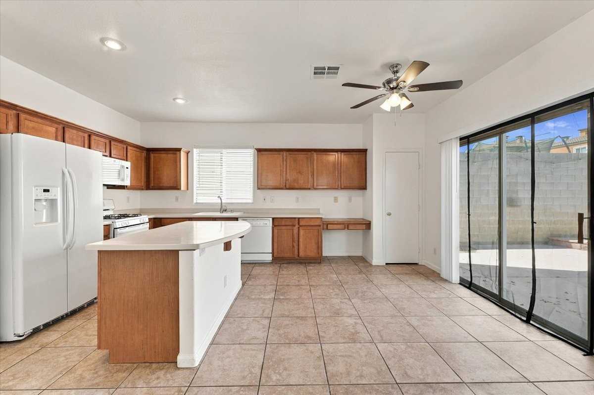 10406 Morning Drop Ave #1 - Photo 4 of 21