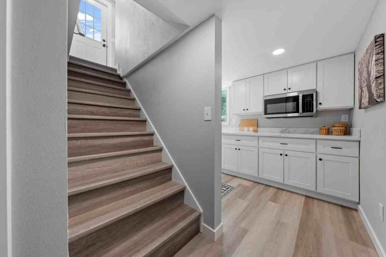 3121 N 11th St - Photo 4 of 10