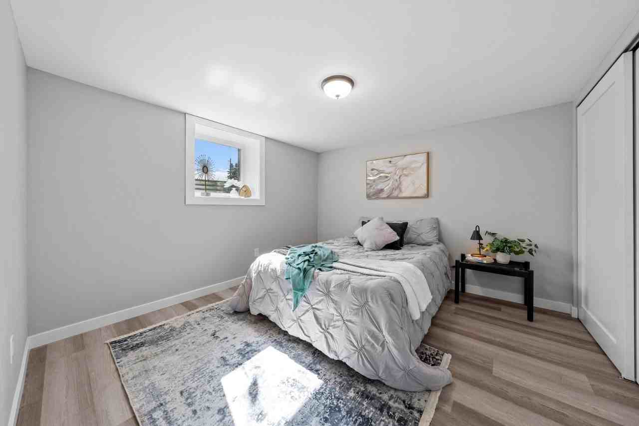 3121 N 11th St - Photo 6 of 10