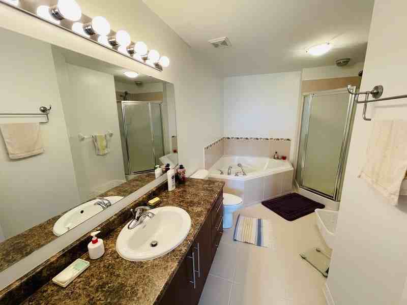 108 Battersea Cres - Photo 7 of 13