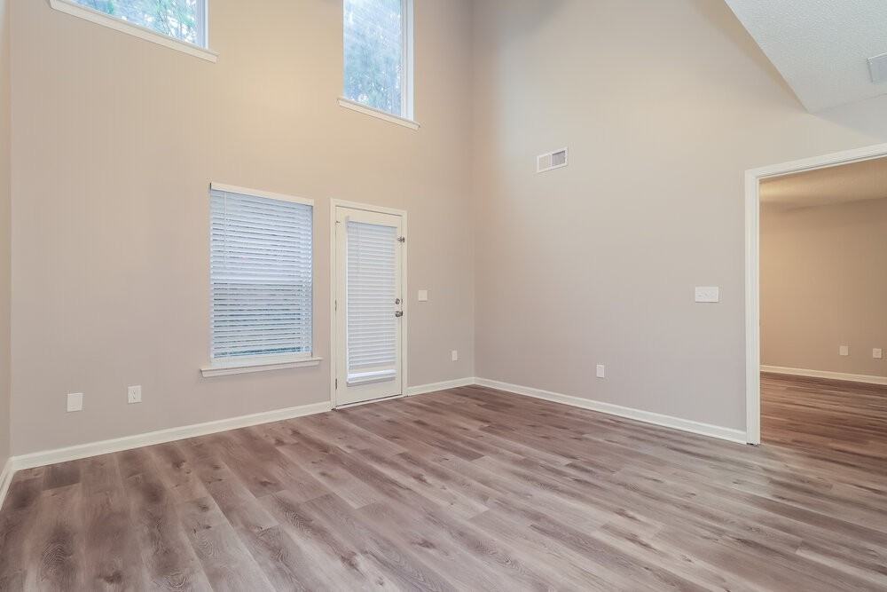 168 Darbys Run Dr - Photo 5 of 17
