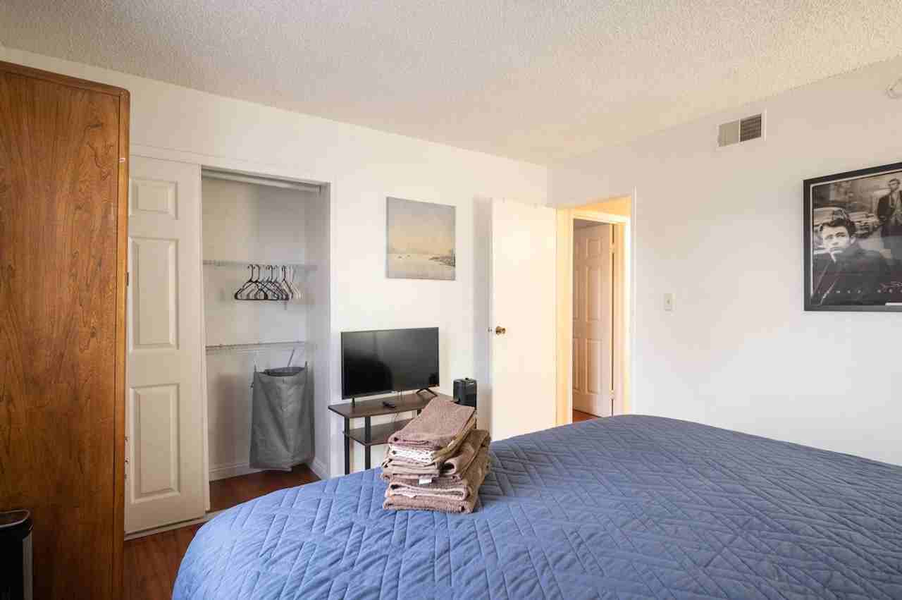 1225 Elizabeth Ave #1585219P - Photo 5 of 25