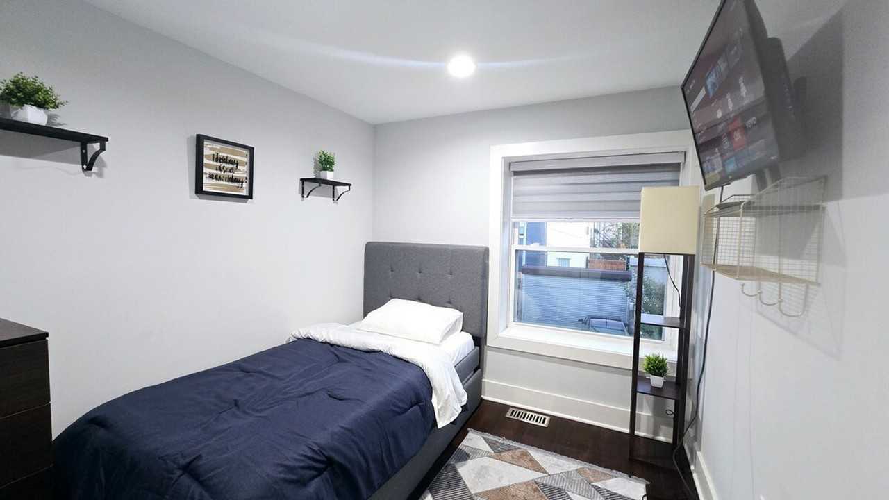 1673 Montello Avenue Northeast - Photo 4 of 30