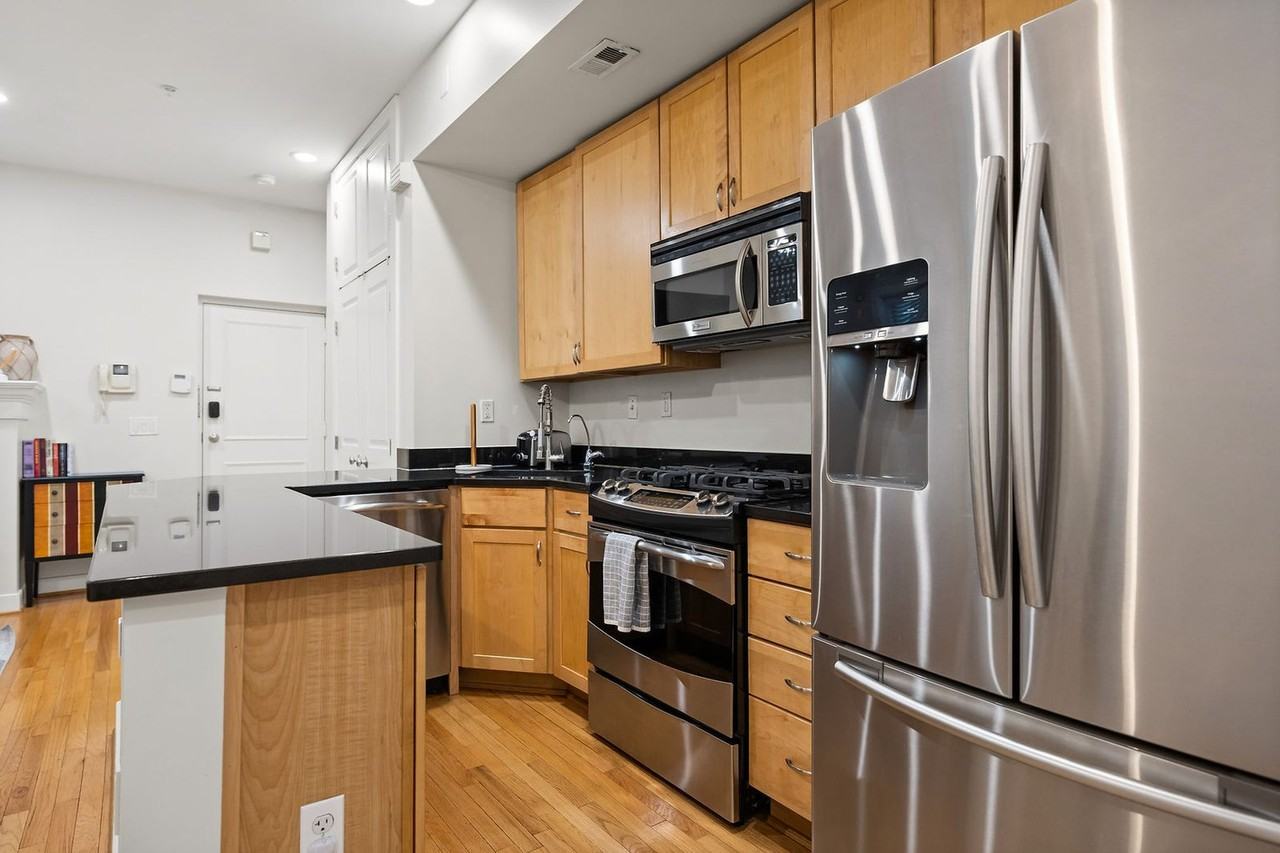 1220 13th St Nw #1587670P - Photo 4 of 12