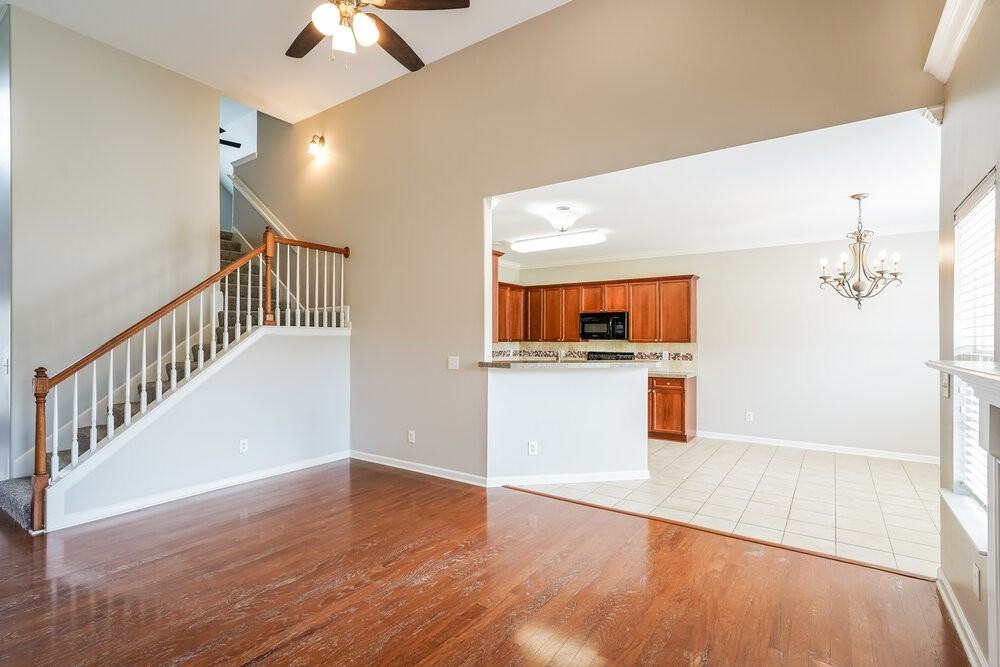 2124 Gold Valley Dr - Photo 5 of 17