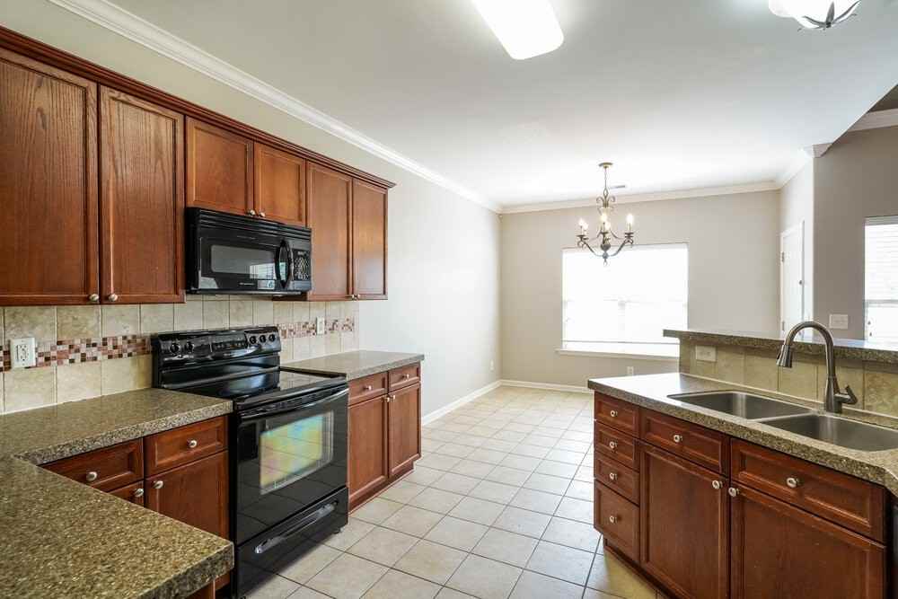 2124 Gold Valley Dr - Photo 7 of 17