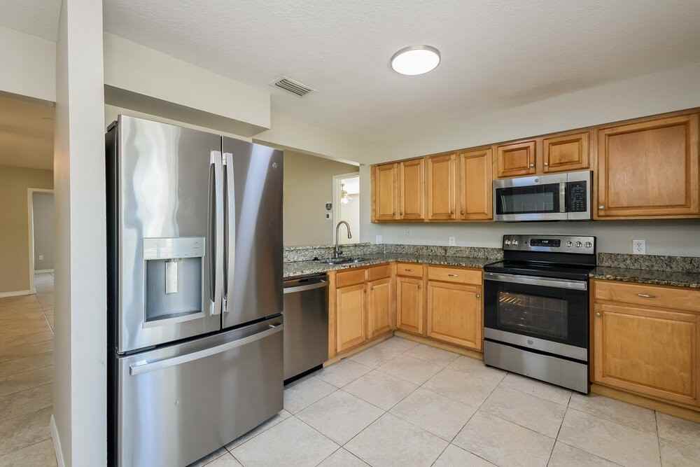 501 Maricopa Dr - Photo 6 of 16