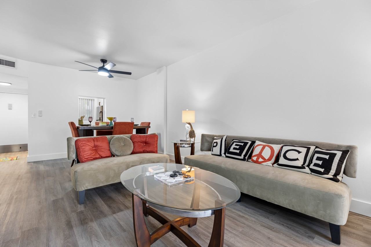 Arbors Aventura - Photo 5 of 47
