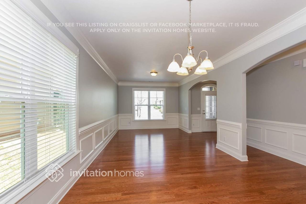 8059 Willow Branch Dr - Photo 2 of 20