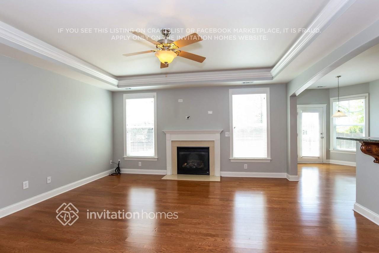 8059 Willow Branch Dr - Photo 4 of 20