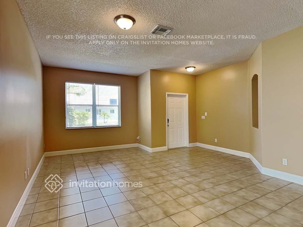2266 Sw 135th Ave - Photo 3 of 18