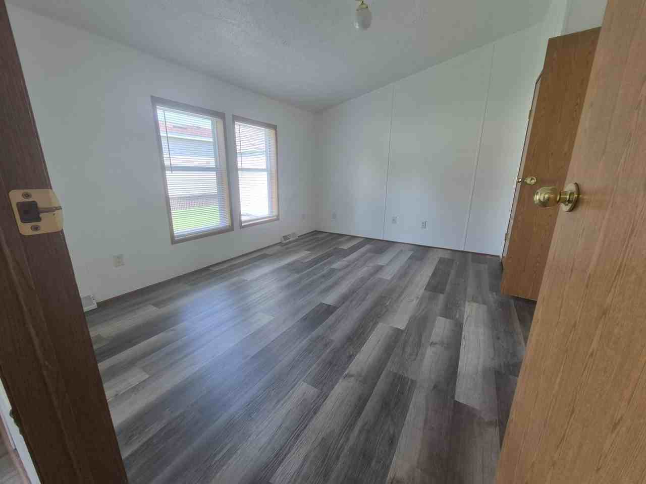 916 Spring Ridge Dr #916 - Photo 6 of 11