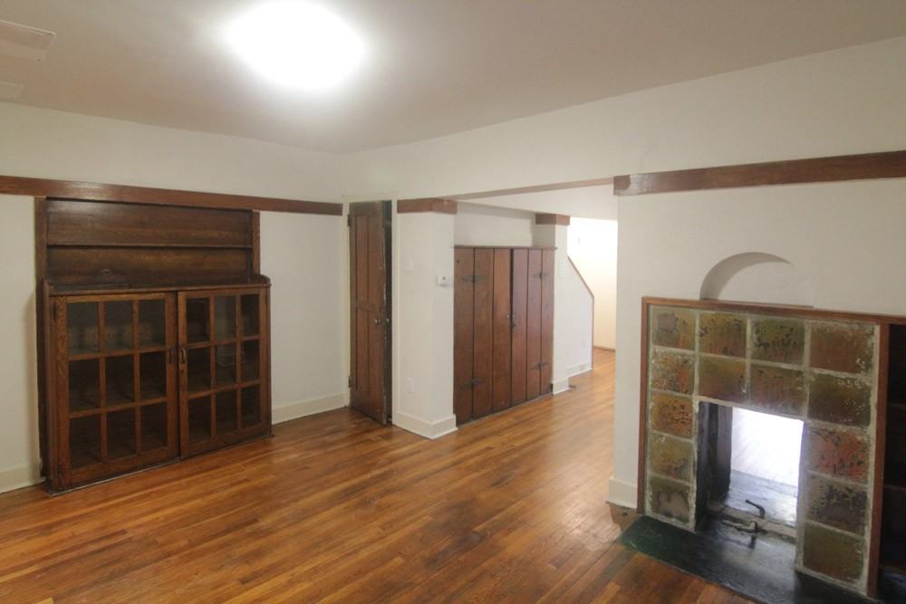 425 Biddle Ave - Photo 4 of 21