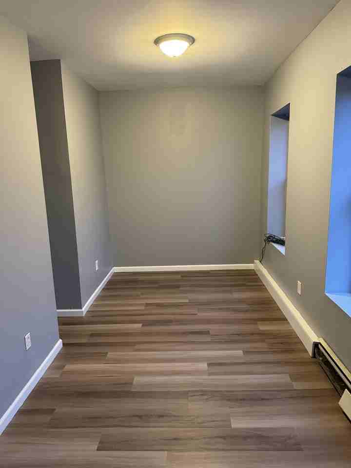 125 Hill St #2ndFL - Photo 6 of 8