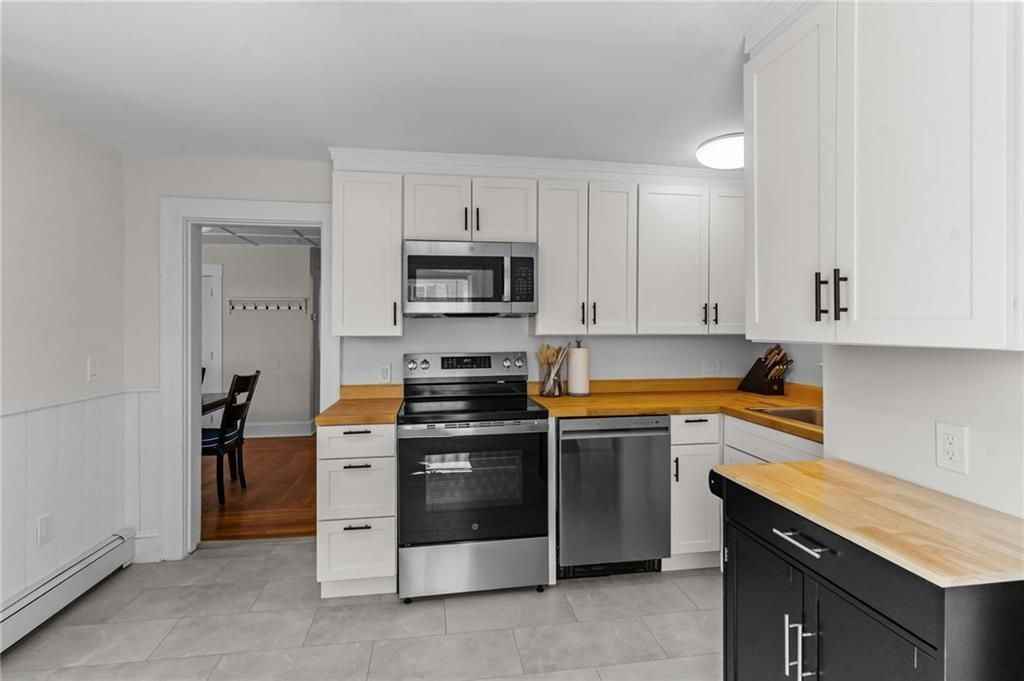 11 Young St ##2 - Photo 7 of 41
