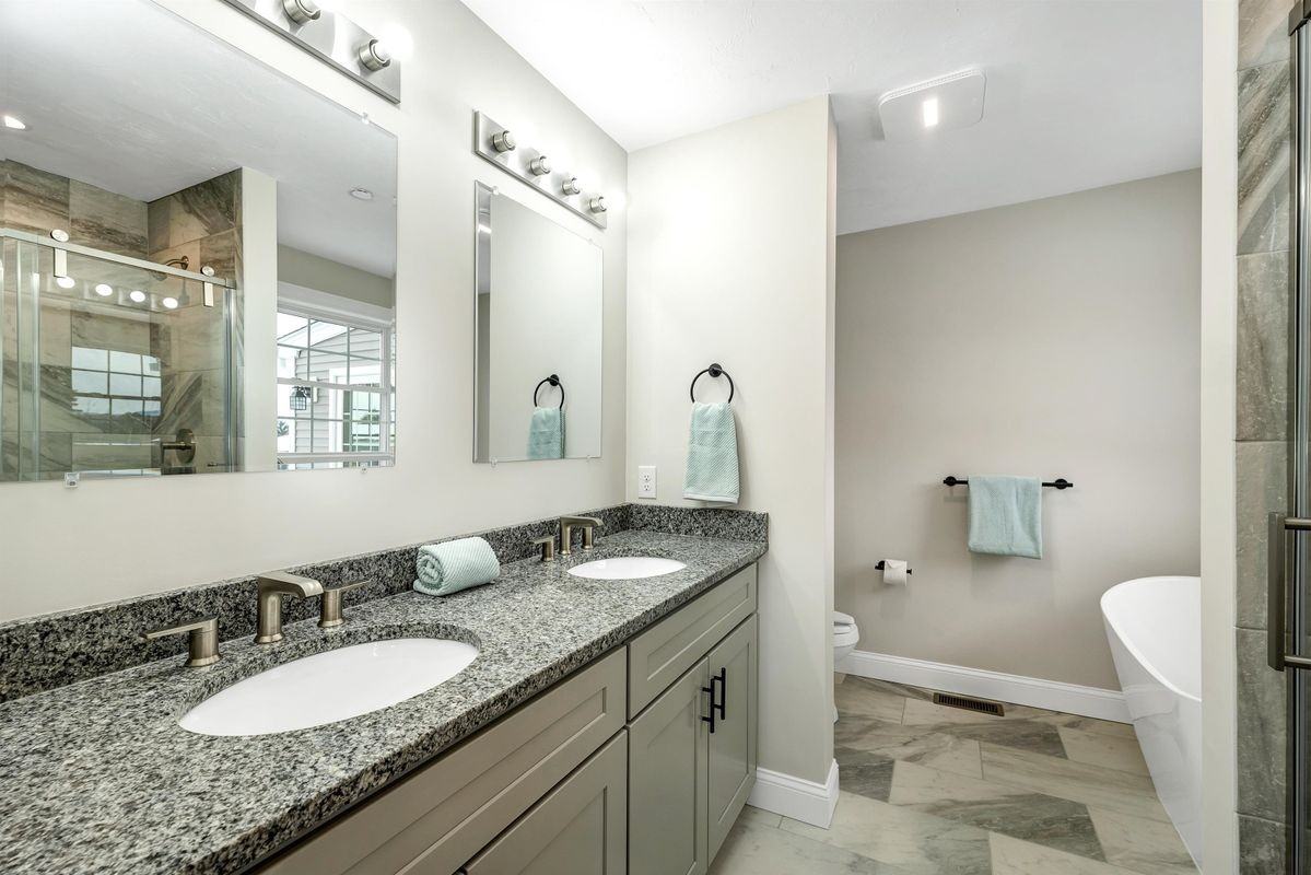 98 Brook Hl - Photo 6 of 16