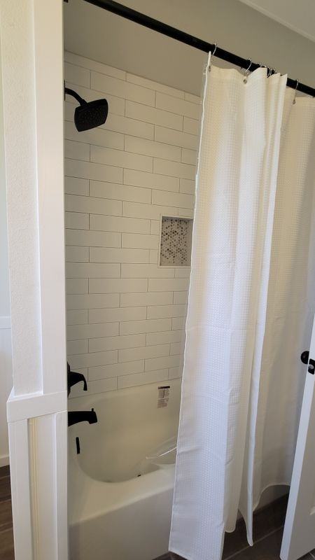 129 Young Ave - Photo 4 of 17
