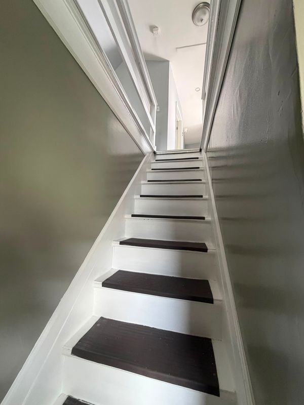 174 Laurel Ave - Photo 4 of 4