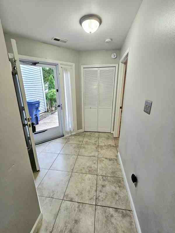 2609 Alamo Ct - Photo 3 of 23