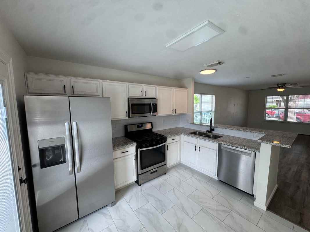 515 Finnigan Park Place Ct - Photo 4 of 20