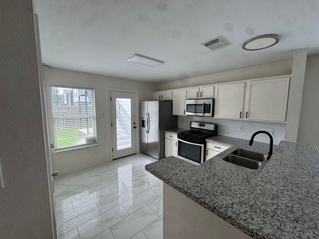515 Finnigan Park Place Ct - Photo 7 of 20