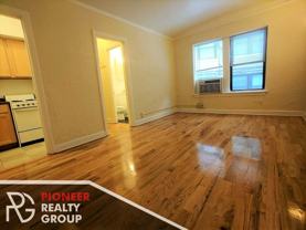 536 W Arlington Pl - Photo 1 of 1