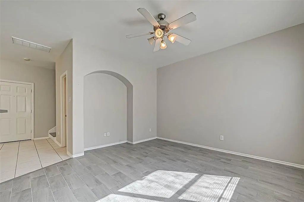 12434 Oriole Lake Way - Photo 3 of 7