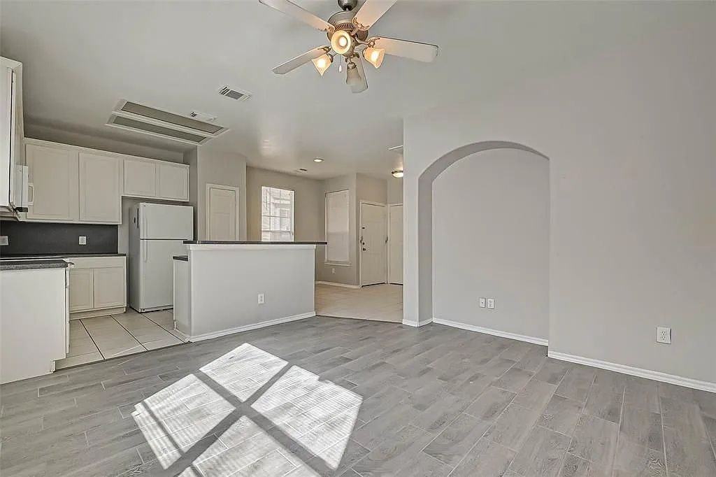 12434 Oriole Lake Way - Photo 4 of 7
