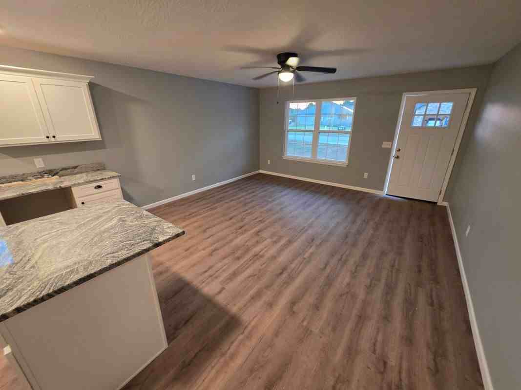 2721 S Caden Ln - Photo 3 of 6