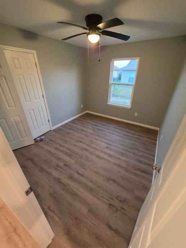 2721 S Caden Ln - Photo 4 of 6