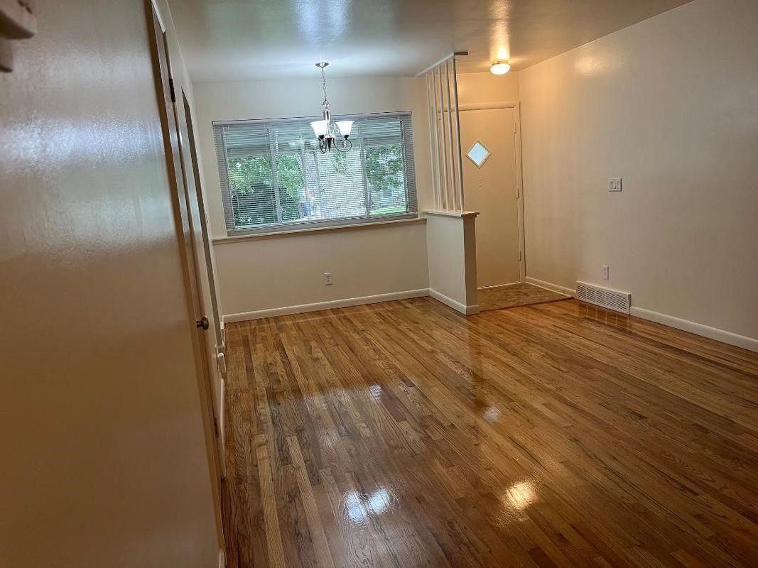 5627 Clippert St - Photo 7 of 21
