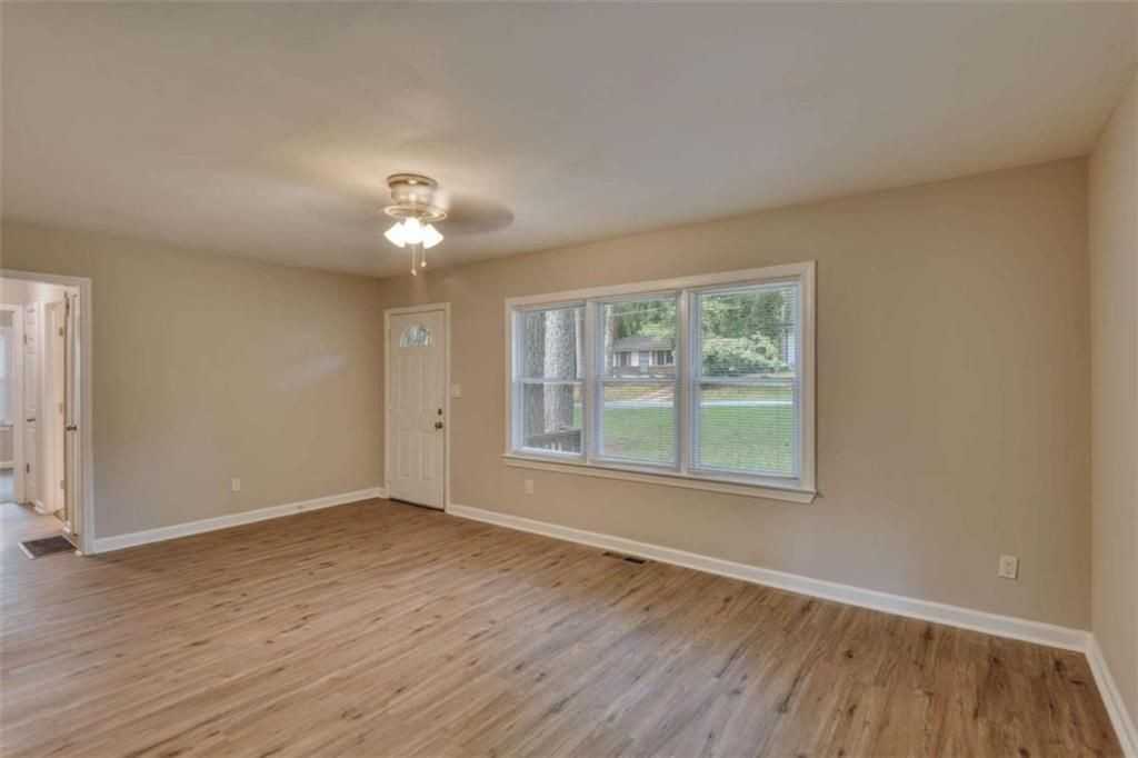 2270 Polar Rock Ave Sw - Photo 5 of 29