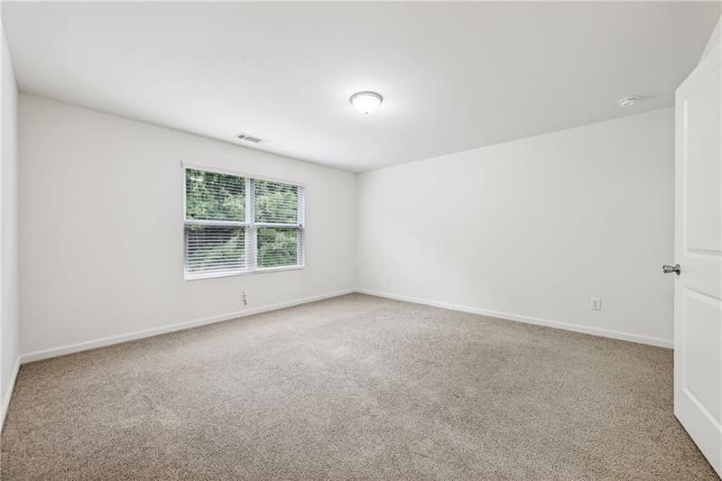 3294 Tarian Way - Photo 5 of 9