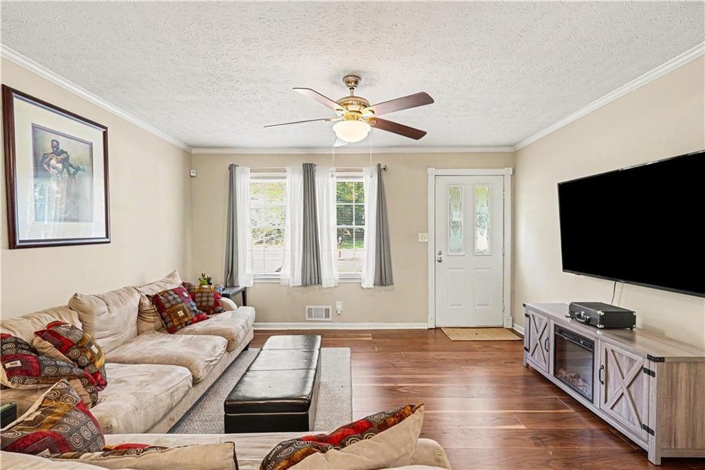 190 Old Mill Way Sw - Photo 3 of 23