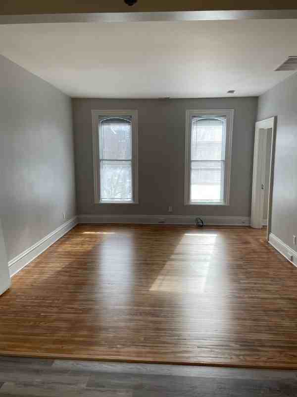 370 Virginia St ##3 - Photo 7 of 11