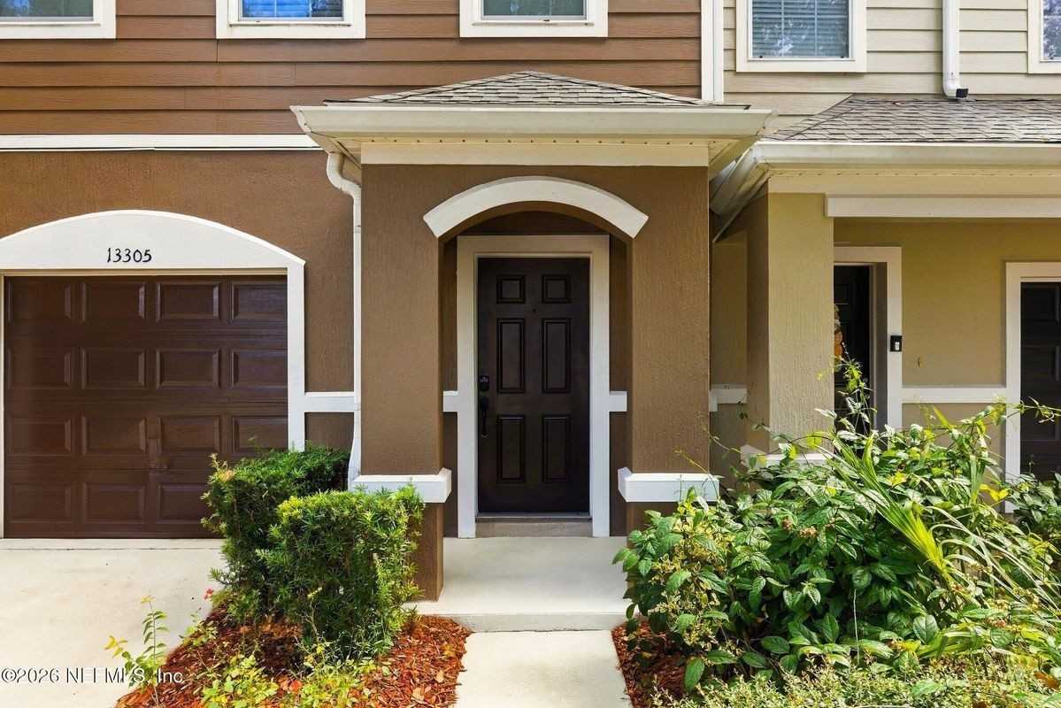 13305 Solar Dr - Photo 2 of 30