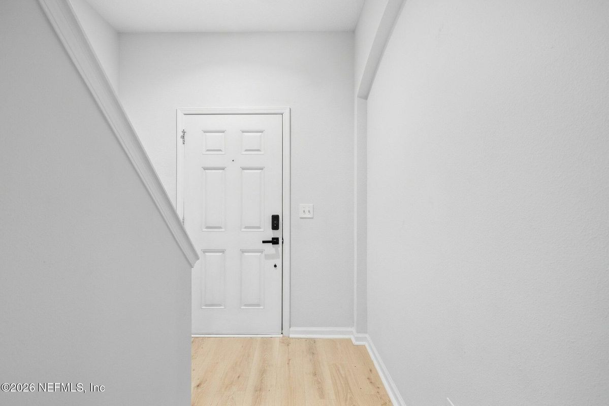 13305 Solar Dr - Photo 3 of 30