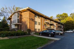Spacious 1 &2 Bedrooms with Balcony, Parking and Onsite Laundry - Photo 1 of 1