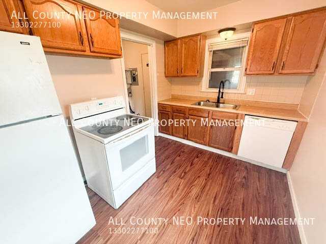 844 Reed Ave - Photo 5 of 27