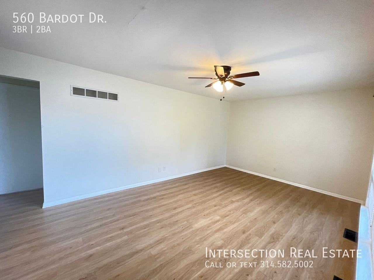 560 Bardot Dr - Photo 6 of 23